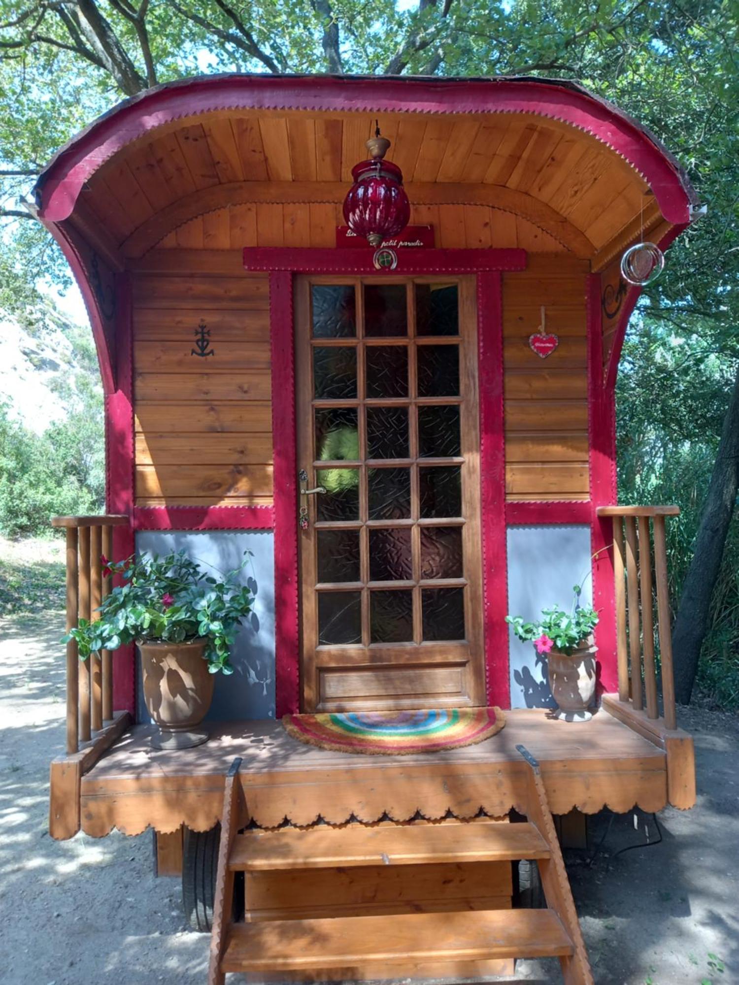 La Roulotte Du Petit Paradis Saint-Remy-de-Provence Ngoại thất bức ảnh