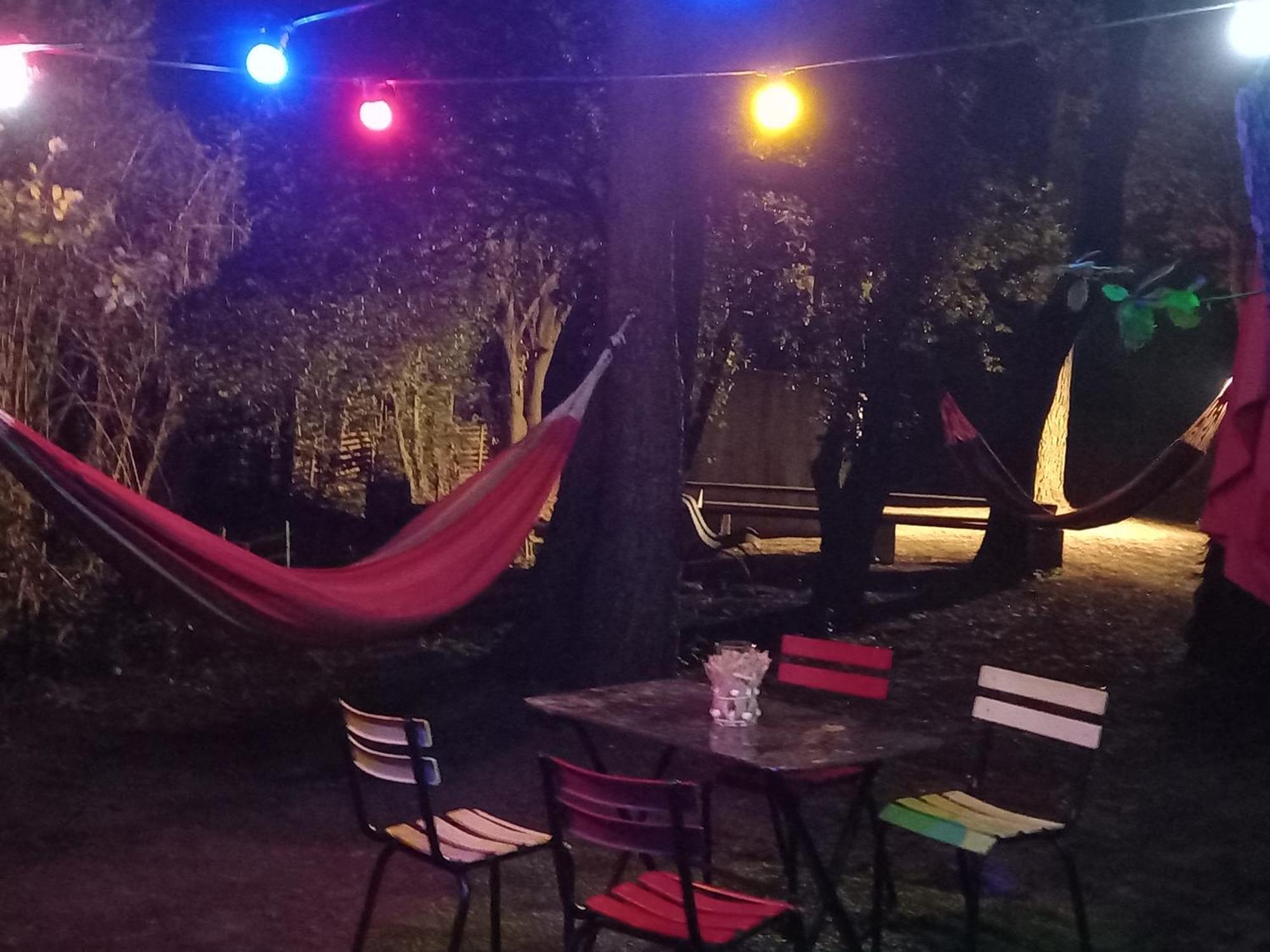La Roulotte Du Petit Paradis Saint-Remy-de-Provence Ngoại thất bức ảnh