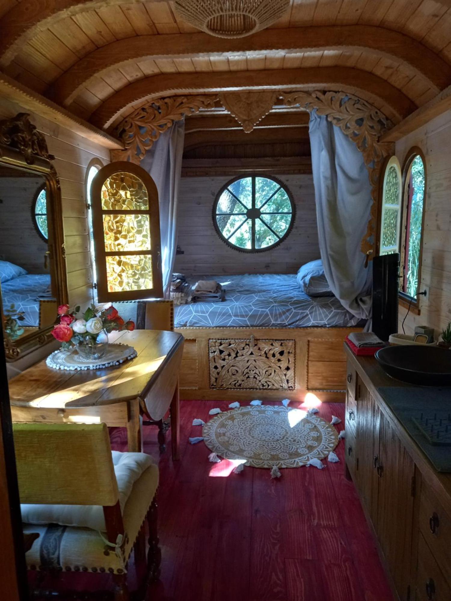 La Roulotte Du Petit Paradis Saint-Remy-de-Provence Ngoại thất bức ảnh